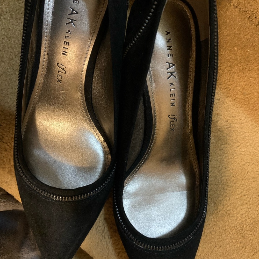Anne Klein Black  suede low Heels
